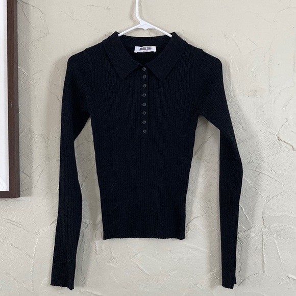 Collared Top - Picture 1 of 3